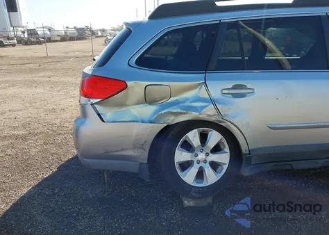 2012 Subaru Outback 2.5I Premium z USA, uszkodzony, nr VIN 4S4BRCGC2C3288005
